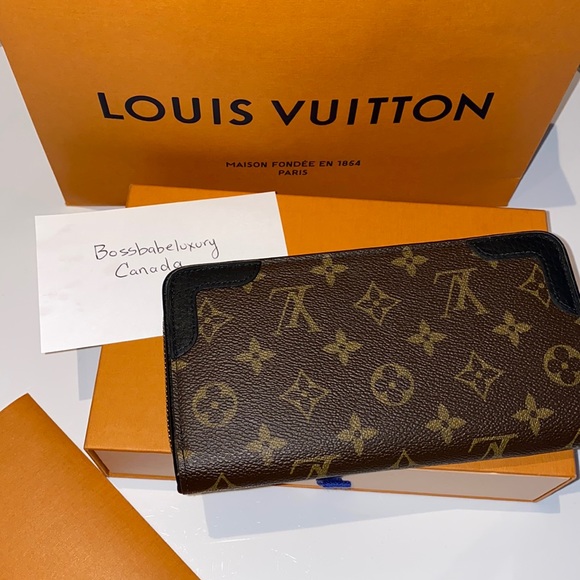 Louis Vuitton Accessories - Auth Louis Vuitton Retiro monogrammed zippy wallet